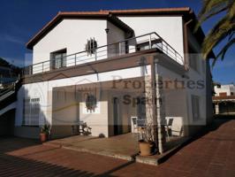 Casa con terreno en venta en El Vendrell, Coma-Ruga photo 0