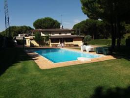 Chalet en venta en Laguna de Duero, Pinar de antequera photo 0