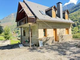 Casa con terreno en venta en Bossòst photo 0