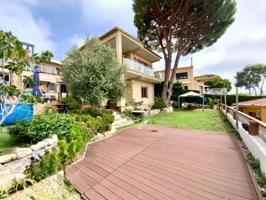 Casa en venta en Premià de Dalt, Barri del reni castell photo 0