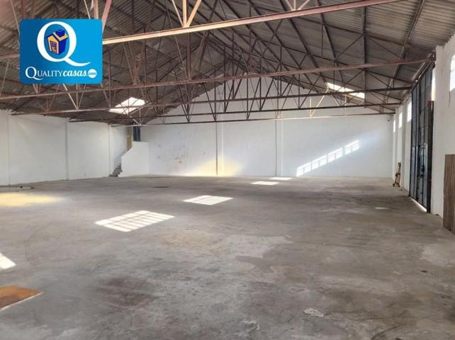 Nave industrial en venta en Alicante, Alicante photo 0