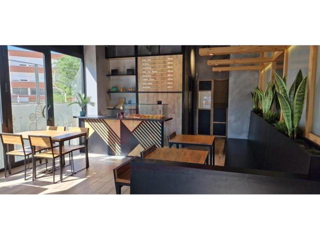 Local comercial en venta en Cornellà de Llobregat photo 0