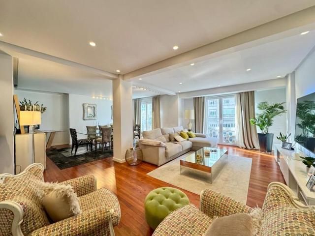 Piso en venta en Vigo, Corte Inglés photo 0