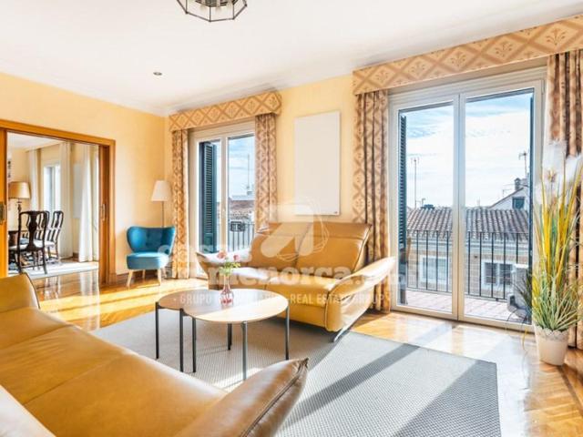 Aticos en venta en Mahón-Maó photo 0