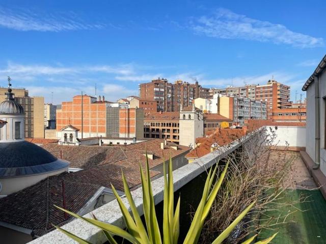 Atico Duplex en venta en Valladolid, Centro photo 0