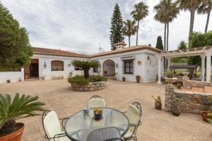 Chalet en venta en Motril, Puntalon photo 0