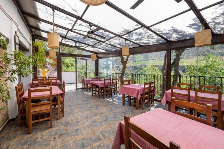 Casa en venta en Nigüelas, Centro photo 0