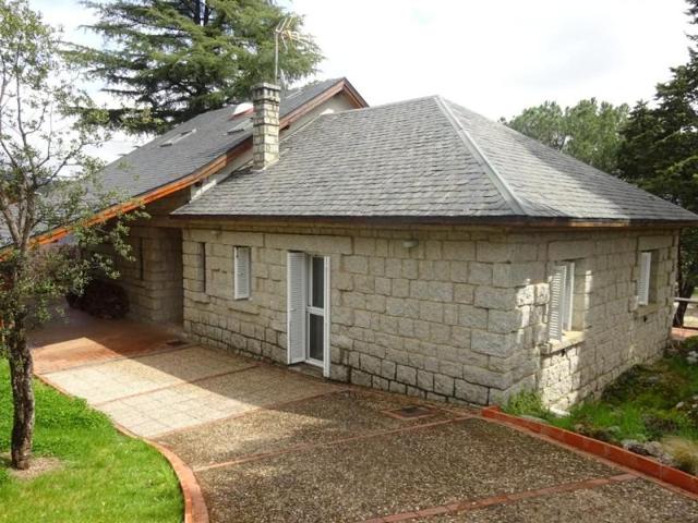 Chalet en venta en Galapagar, Calle de Goya, 28420 photo 0