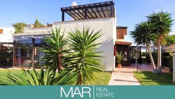 Chalet en venta en Chiclana de la Frontera, Las lomas de sancti petri photo 0