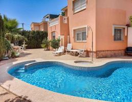 Chalet en venta en Alfaz del Pi, Albir photo 0