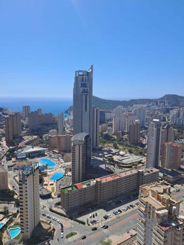 Apartamento en venta en Benidorm, Playa de Poniente photo 0