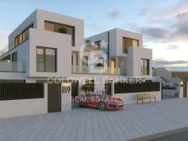 Chalet en venta en A Coruña photo 0