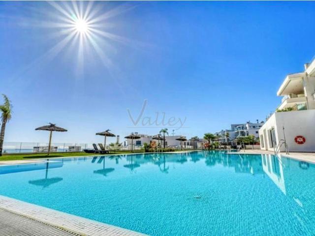 Duplex en venta en La Alcaidesa photo 0