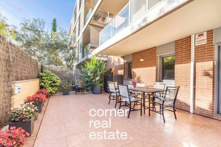 Planta baja en venta en Sant Cugat del Vallès, Mirasol photo 0