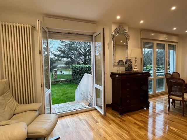 Adosada en venta en Barañáin, BARAÑAIN photo 0