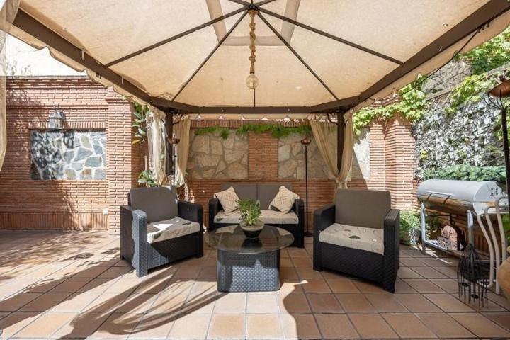 Casa en venta en Granada, San Ildefonso photo 0