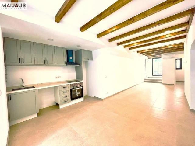 Piso en venta en Valencia, La Petxina photo 0