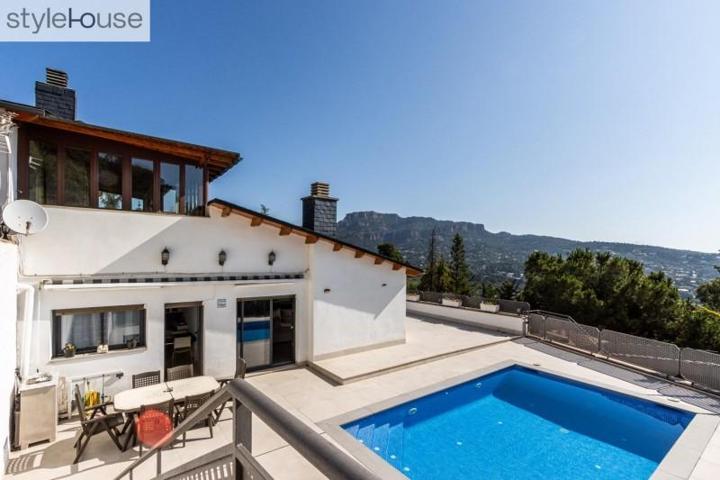 Chalet en venta en Matadepera, Les pedritxes photo 0