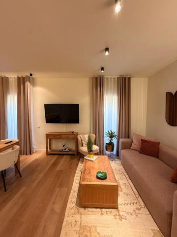 Piso en venta en Madrid, Calle de Chile, 28016 photo 0