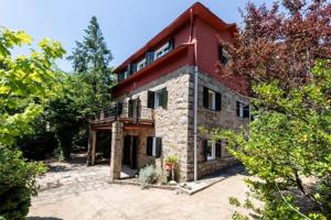 Chalet en venta en Navacerrada, Los linares photo 0