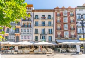 Piso en venta en Pamplona, Ensanche photo 0