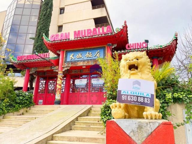 Local comercial en venta en Las Rozas de Madrid, El Burgo photo 0