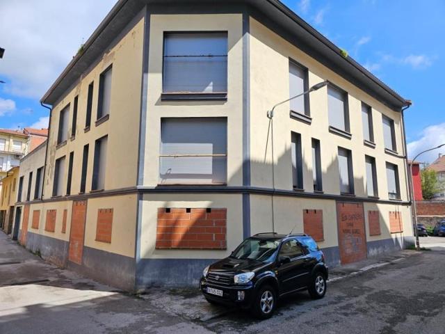 Edificio en venta en Sant Hilari Sacalm, Sant Hilari Sacalm photo 0