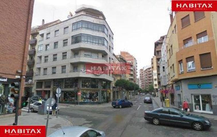 Local comercial en venta en Zamora, Centro photo 0