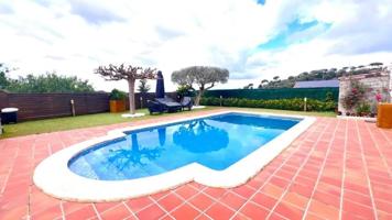 Casa en venta en Sant Fost de Campsentelles, Sant Fost de Campsentelles photo 0