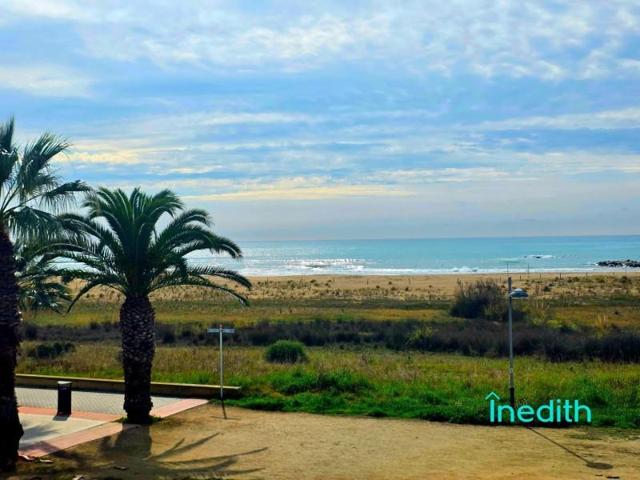 Adosada en venta en Cubelles, MOTA SANT PERE photo 0