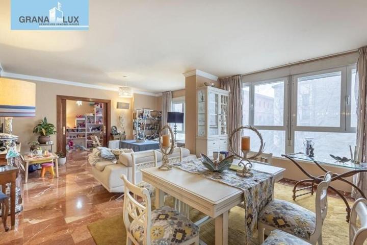 Piso en venta en Granada, Centro photo 0