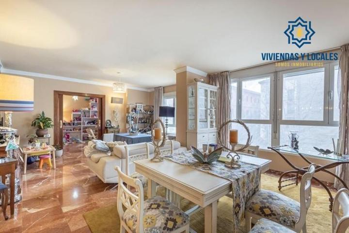 Piso en venta en Granada, Centro photo 0