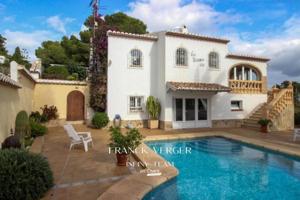 Casa en venta en Jávea-Xàbia photo 0