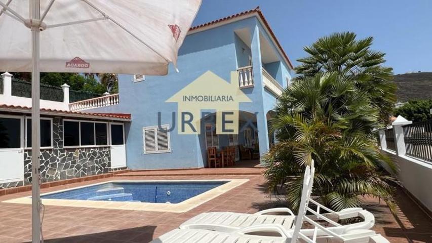 Piso en venta en Santa Cruz de Tenerife, Camino Viejo la Caleta Barranco Hondo, 38530 photo 0