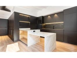 Aticos en venta en Barcelona photo 0