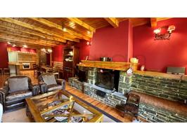 Apartamento en venta en Naut Aran photo 0