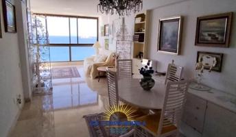 Apartamento en venta en Benidorm, Avenida del Mediterraneo photo 0