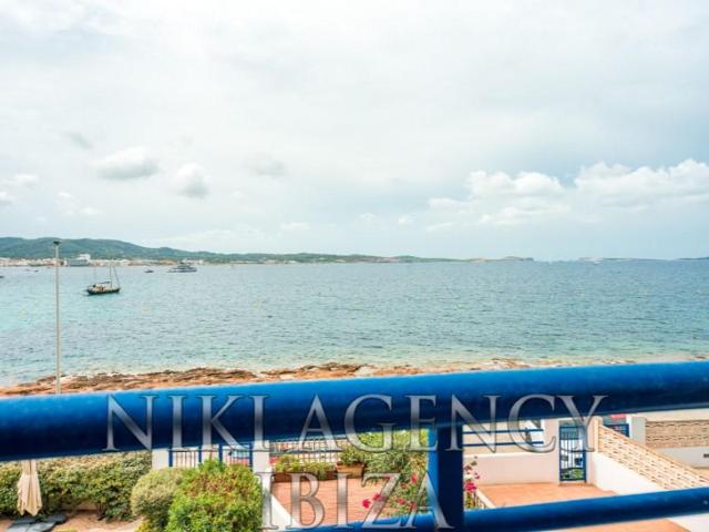 Apartamento en venta en Sant Antoni de Portmany, Caló des Moro photo 0