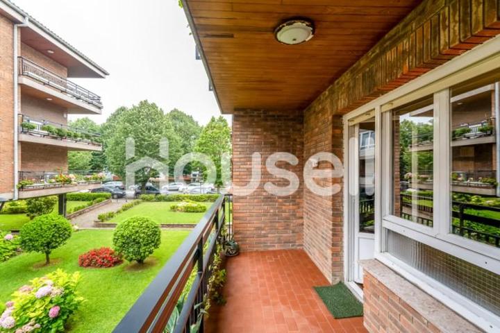 Piso en venta en Zarautz photo 0