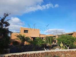 Chalet en venta en La Oliva, Lajares photo 0