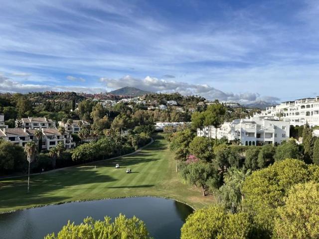 Apartamento en venta en Benahavís, La Quinta photo 0