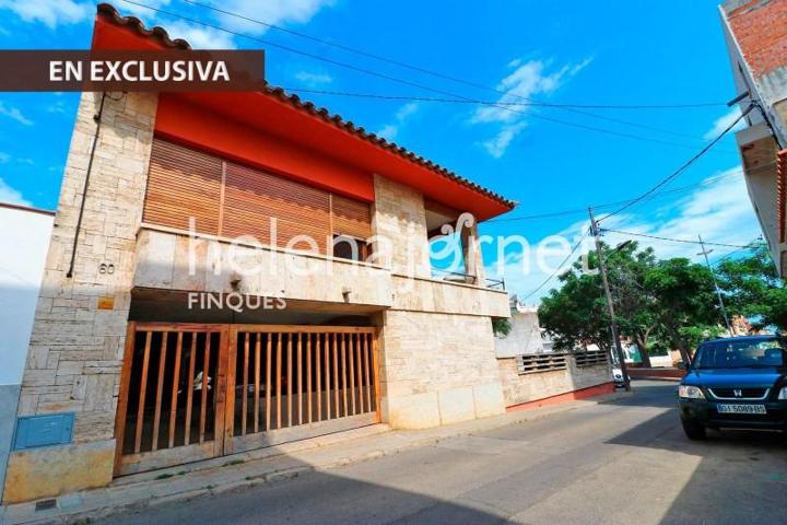 Casa en venta en Sant Feliu de Guíxols, Estació photo 0