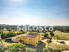 Casa con terreno en venta en Tordera, Centro photo 0