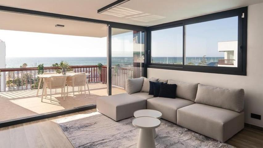 Piso en venta en Sant Andreu de Llavaneres, Playa photo 0