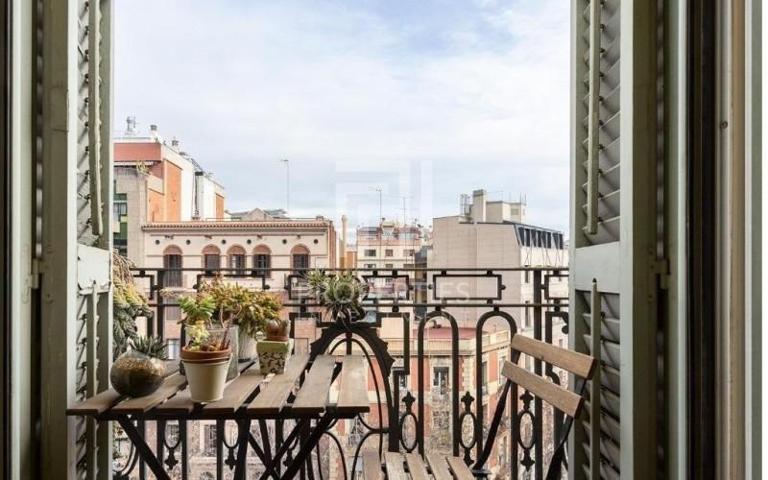 Piso en venta en Barcelona, La Nova Esquerra de lEixample photo 0