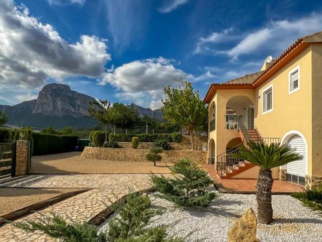 Chalet en venta en Polop, Polop photo 0