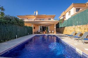 Chalet en venta en Mijas, CALAHONDA photo 0