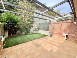 Bungalow en venta en Alella photo 0