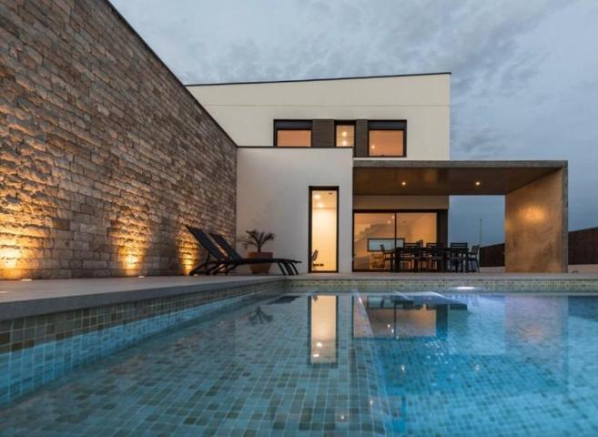 Chalet en venta en Tarragona, Tamarit photo 0