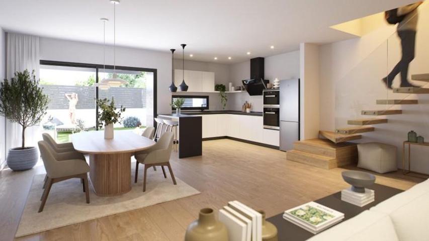 Adosada en venta en Fuengirola, Los Pacos photo 0